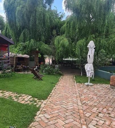 Enpi Lake Resort Iasi Luaran gambar