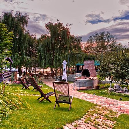 Enpi Lake Resort Iasi Luaran gambar