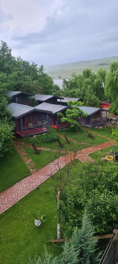 Enpi Lake Resort Iasi Luaran gambar