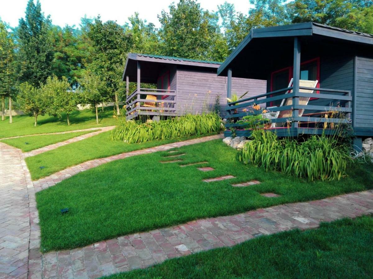 Enpi Lake Resort Iasi Luaran gambar